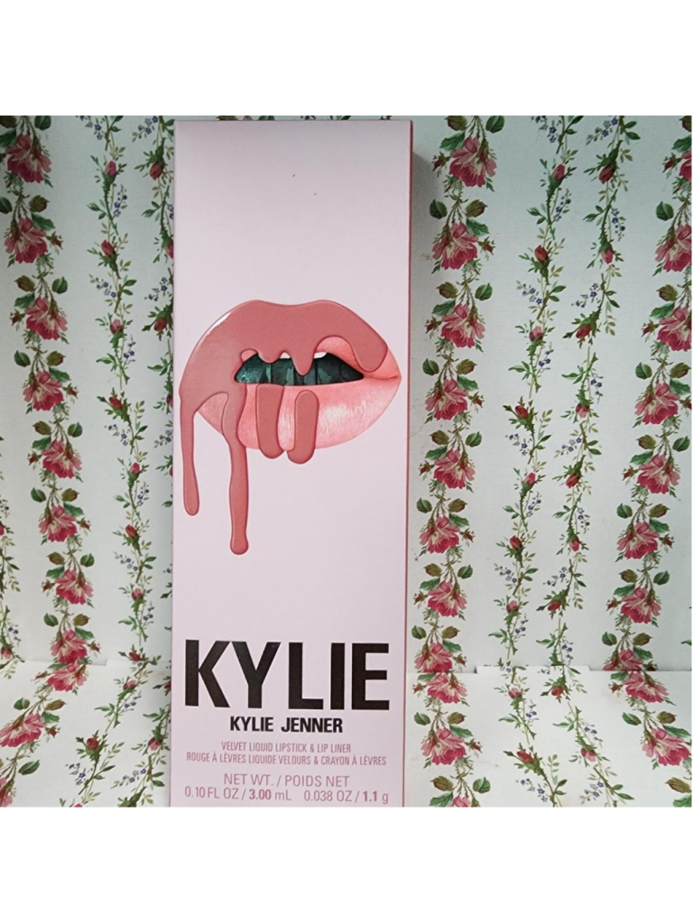 Kylie Jenner Velvet Liquid Lipstick & Lip Liner in shade 0